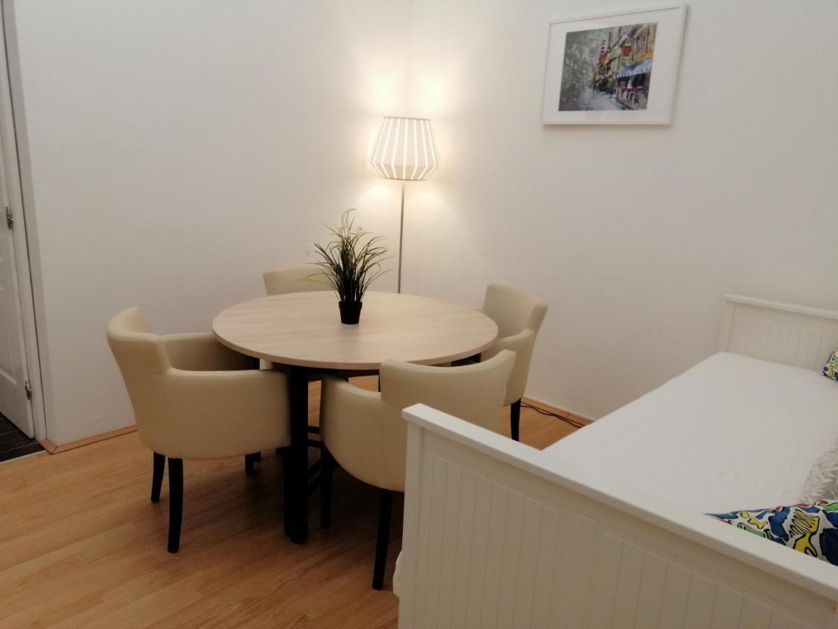 Filinhome Zmaj Jovina Suite Novi Sad Ngoại thất bức ảnh